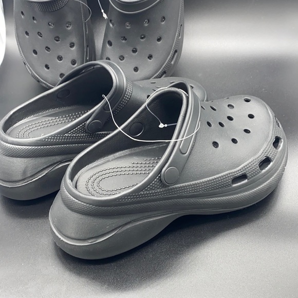 Black Platform - Picture 2 of 2